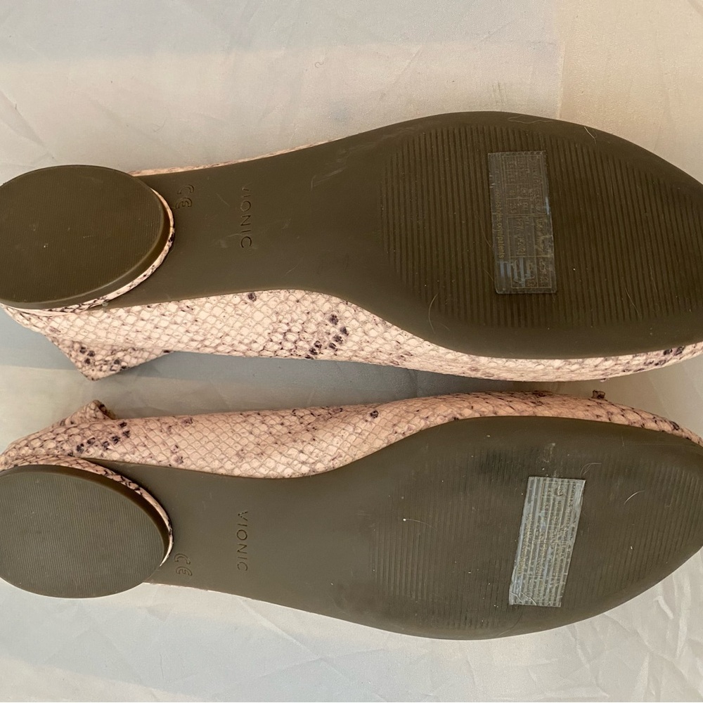 Vionic Light Pink Snakeskin Patterned Women's Bal… - image 6